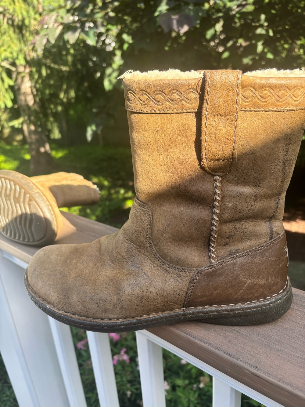 Men’s Leather Ugg Boots size 10 - Picture 6 of 10